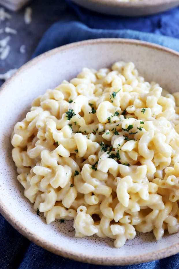 White cheddar mac and cheese in a bowl image