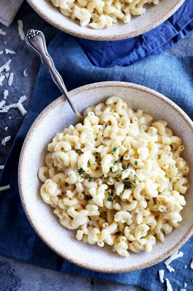 Overhead photo of Instant Pot white cheddar mac and cheese
