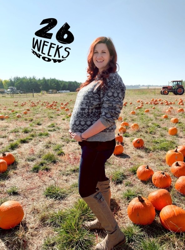 26 Weeks Pregnant Picture for second trimester must haves