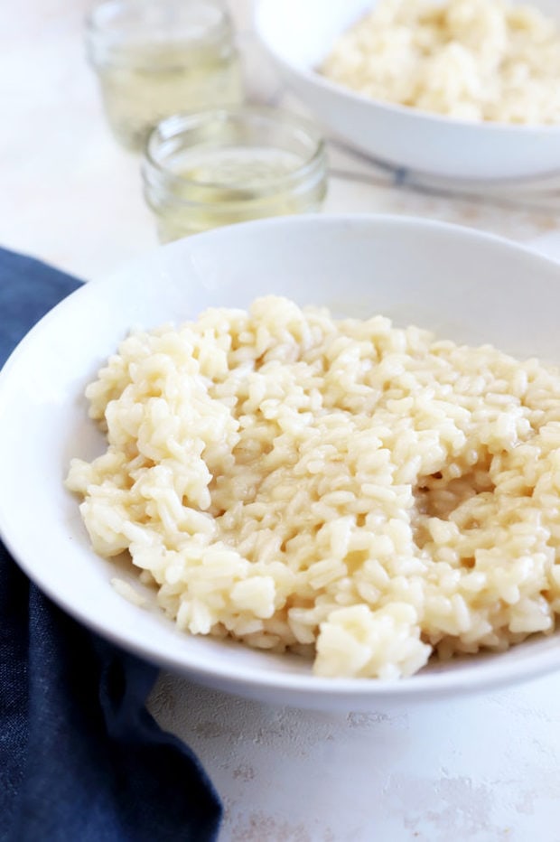 Side image of white rice in a bowl with wine