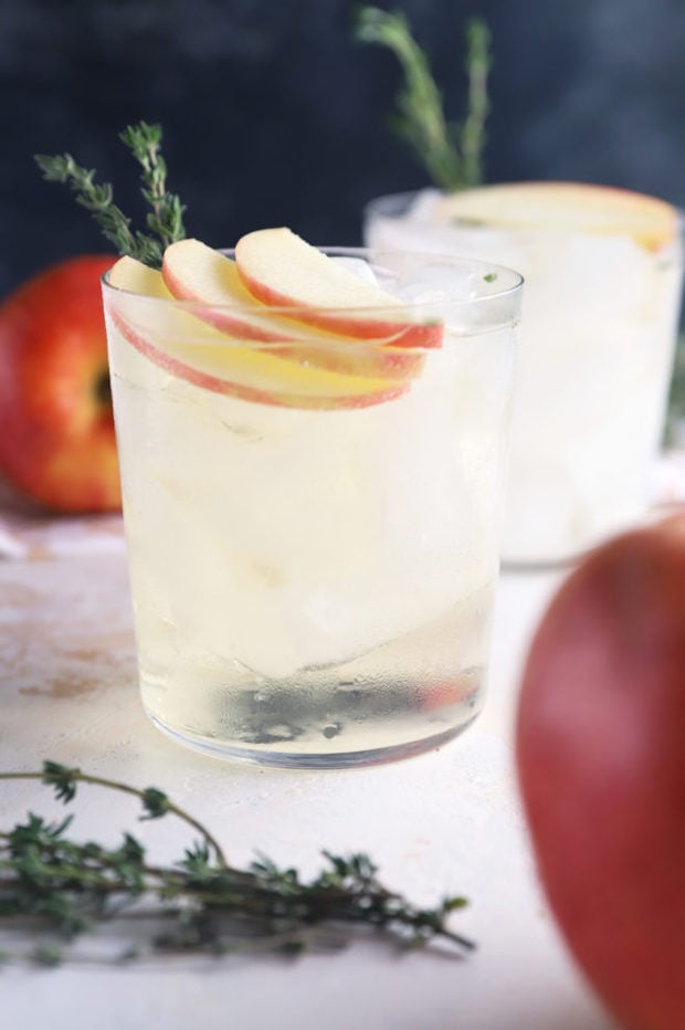 Side photo of apple gin and tonic