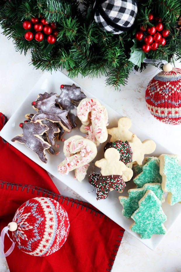 Overhead image of cookies on a platter