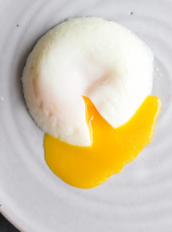 Poached egg on a plate image