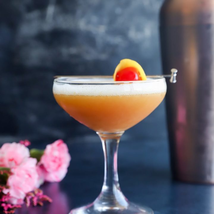 Boston cocktail with whiskey and flowers image