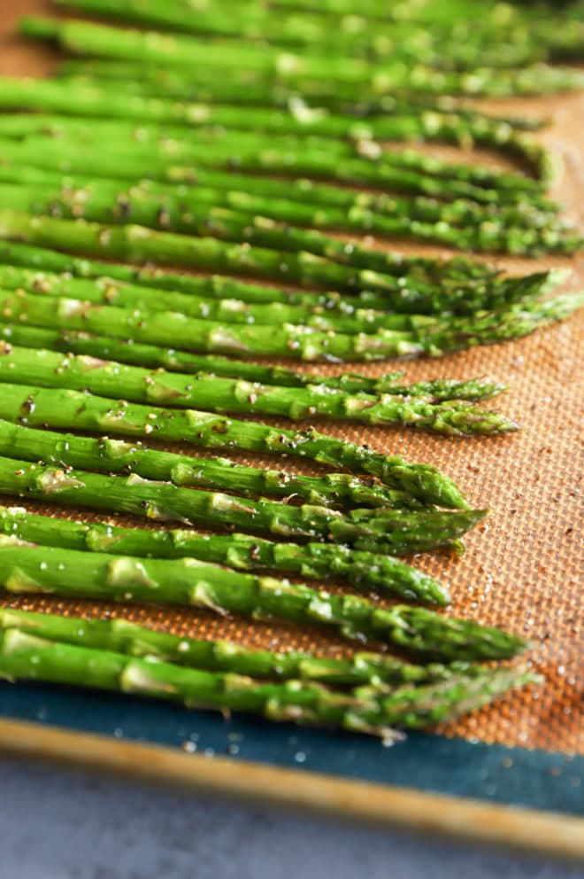 Roasted asparagus on sheet pan picture