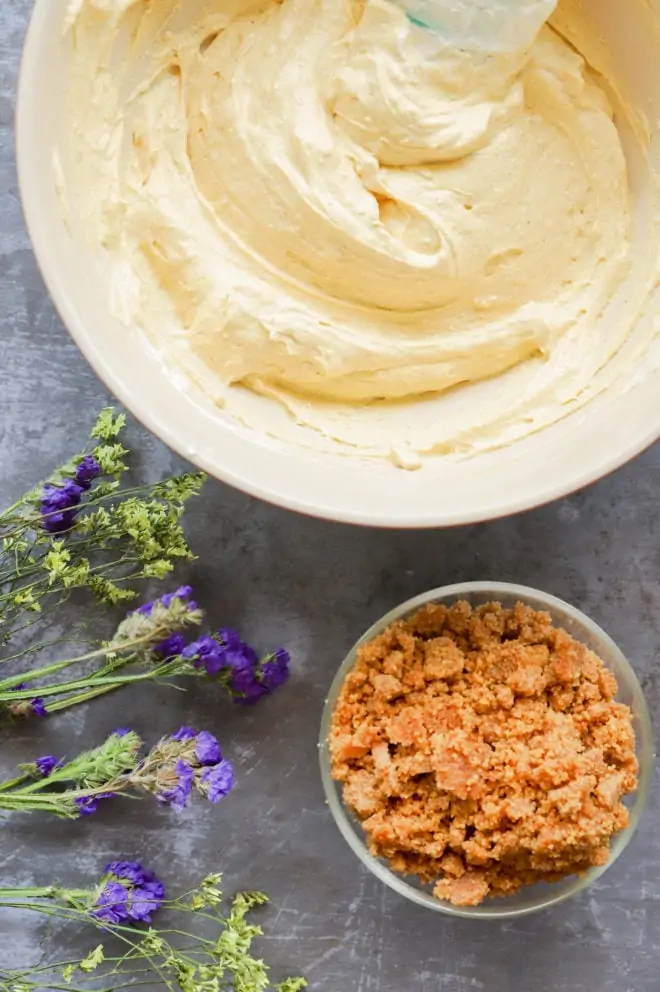 Image of preparing mousse and crumble