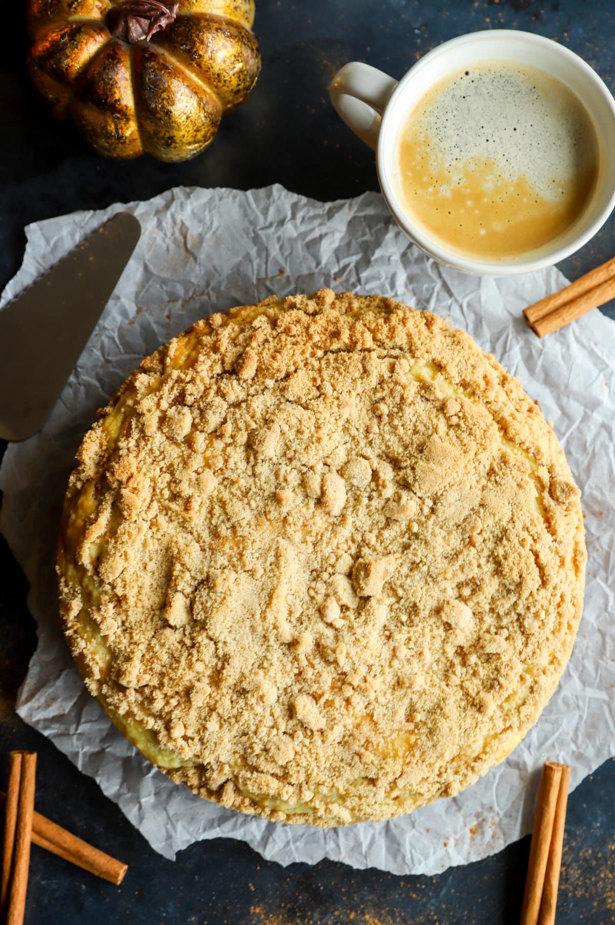 Overhead image of pumpkin coffee cake