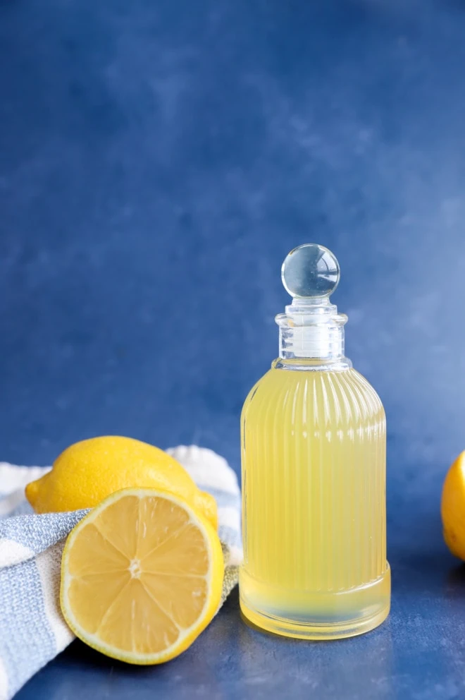 Photo of a lemon syrup in a bottle