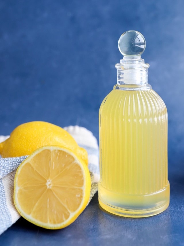 Easy lemon simple syrup cake n knife