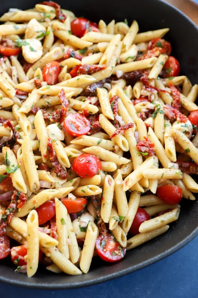 Summery Sun Dried Tomato Pasta Salad | Cake 'n Knife