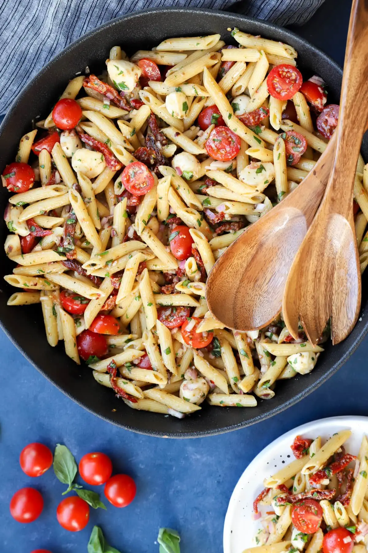 Image of bowl of sun dried tomato pasta salad