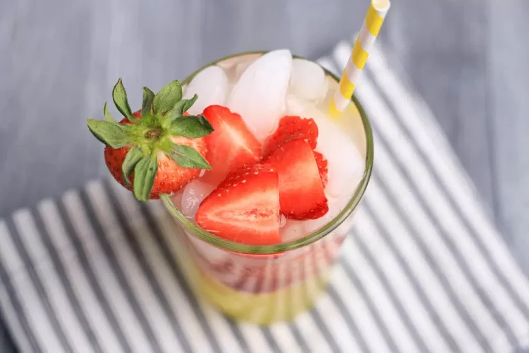 Strawberry Limoncello Lemonade