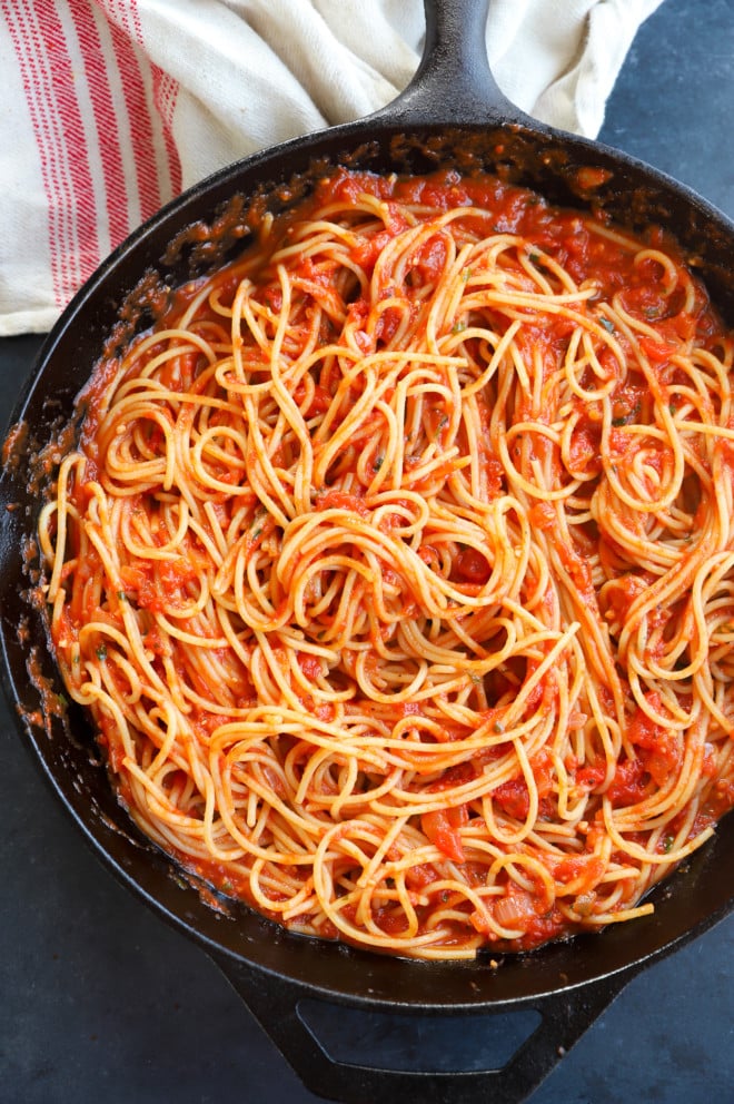 Making pasta napolitana in a skillet