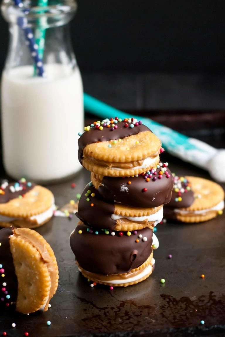 chocolate dipped fluffernutter ritz cracker cookies