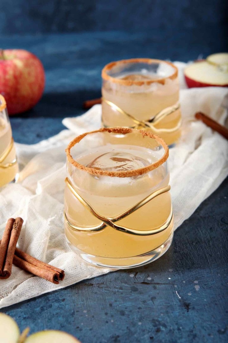 apple pie gin cocktail