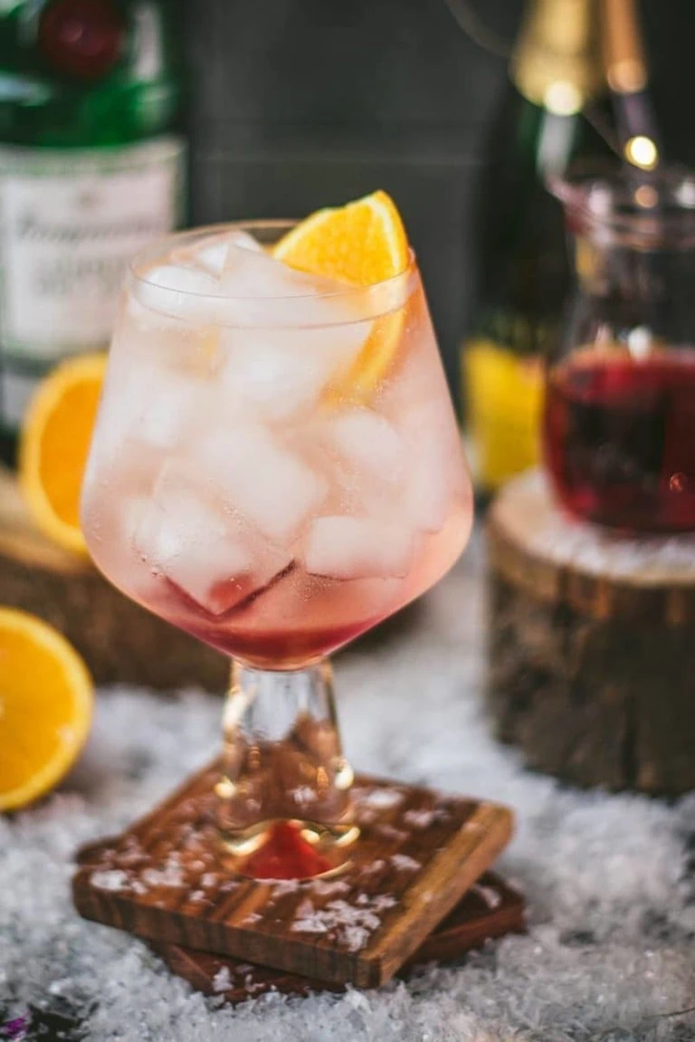 cranberry gin spritz